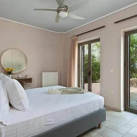 Magnificent Messinia - Diamond Private Pool - Beautiful Sea Views - West Mani